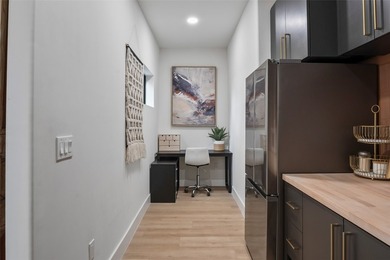 Lake life done right! This 3 bedroom, 2 bathroom custom home at - photo 16
