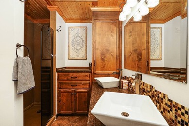 Turnkey lake home with lots to love! Find an updated three - photo 19