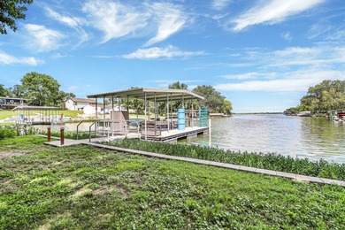 Turnkey lake home with lots to love! Find an updated three - photo 28