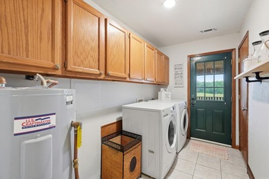 Live where the music plays! This 1,486 sq ft, 3-bedroom, 3-bath - photo 30