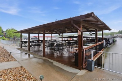 Cute, updated, and completely move-in ready-just bring your - photo 31