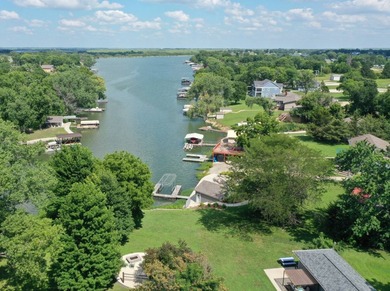 Turnkey lake home with lots to love! Find an updated three - photo 31