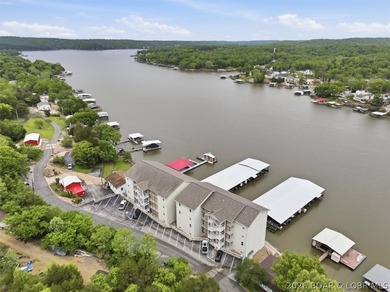 Cute, updated, and completely move-in ready-just bring your - photo 40
