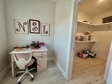 Impeccably maintained & completely move-in ready, this stunning - photo 41