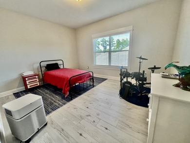 Impeccably maintained & completely move-in ready, this stunning - photo 42