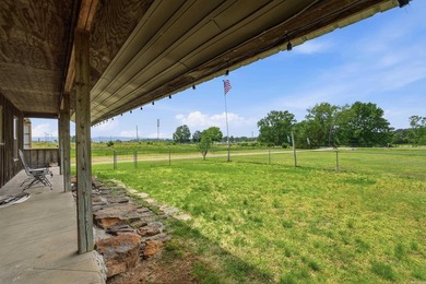 Live where the music plays! This 1,486 sq ft, 3-bedroom, 3-bath - photo 50