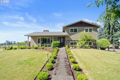 Willamette River - Clackamas County Home For Sale in Canby Oregon