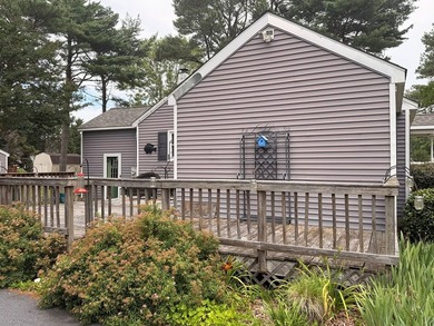 Welcome home to this beautifully updated 3-bedroom, 2-bath - photo 5