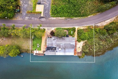 Rare Opportunity to Purchase a Waterfront Restaurant & - photo 6