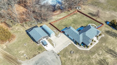 Outstanding 4 Bed, 3 1/2 Bath Walk-out Ranch on 4.18 acres with - photo 12