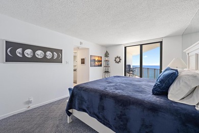 ONE OF THE BEST OCEANFRONT PENTHOUSE VALUES IN PALM BEACH - photo 13