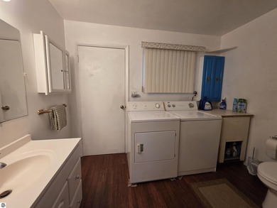 Lake Access to South Dease Lake. Well maintained 3 bedroom home - photo 15