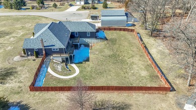 Outstanding 4 Bed, 3 1/2 Bath Walk-out Ranch on 4.18 acres with - photo 20