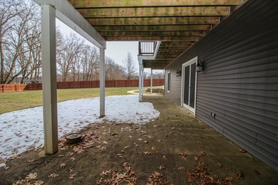 Outstanding 4 Bed, 3 1/2 Bath Walk-out Ranch on 4.18 acres with - photo 25