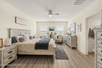 Waterfront luxury meets everyday comfort in this timeless, 5 - photo 13