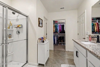 Waterfront luxury meets everyday comfort in this timeless, 5 - photo 15