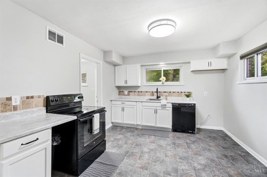 Welcome home to 417 Davis Ln. This well maintained brick ranch - photo 17