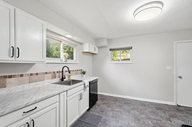 Welcome home to 417 Davis Ln. This well maintained brick ranch - photo 22