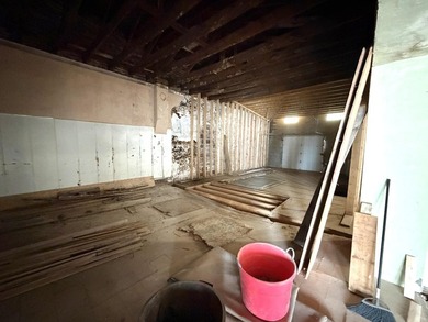 Step into a property full of charm and possibility. This - photo 26
