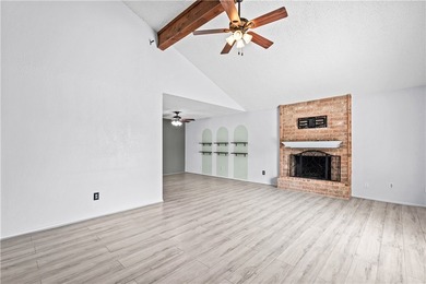Step into this charming 3 bedroom, 2 bathroom house located in - photo 4