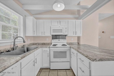 Great opportunity in the center of town! No HOA fees and low - photo 11