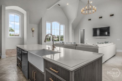 Discover a once-in-a-lifetime opportunity to build your dream - photo 18