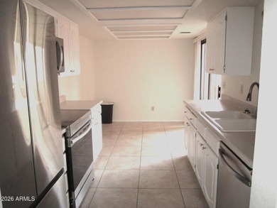 READY TO SHOW-READY TO SELL! ELEVATOR LEADS TO VERY QUIET TOP - photo 3