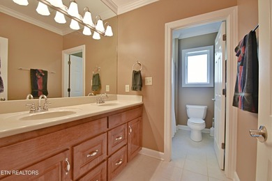 Tucked away in the heart of the countryside, this immaculately - photo 30