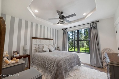 Experience North Idaho luxury with this exquisite, custom-built - photo 31
