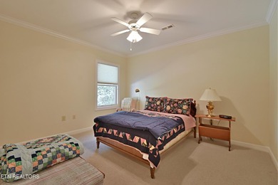 Tucked away in the heart of the countryside, this immaculately - photo 31