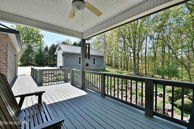 Tucked away in the heart of the countryside, this immaculately - photo 36