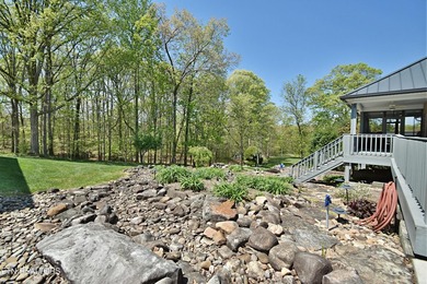 Tucked away in the heart of the countryside, this immaculately - photo 43
