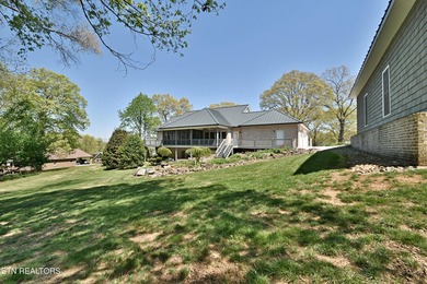 Tucked away in the heart of the countryside, this immaculately - photo 44