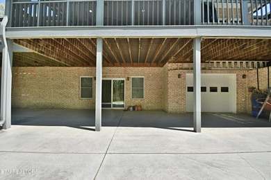 Tucked away in the heart of the countryside, this immaculately - photo 47