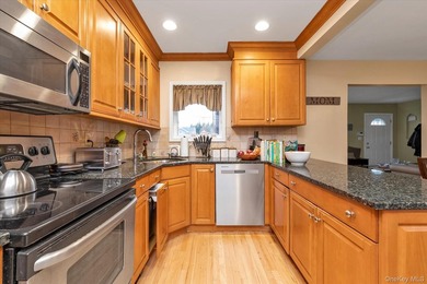 4BR Fully Dormered Fieldstone/Brick Cape w/GREAT CURB APPEAL! - photo 9