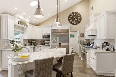 Welcome to this exceptional luxury residence in East Setauket - photo 14