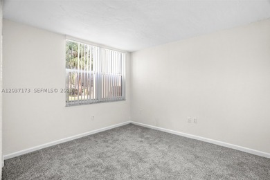 Beautiful first-floor corner unit in desirable Pine Ridge! This - photo 23