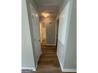 PRIVACY, CHARM, AND MOVE-IN READY LIVING COME TOGETHER! Tucked - photo 26