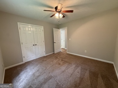 PRIVACY, CHARM, AND MOVE-IN READY LIVING COME TOGETHER! Tucked - photo 31