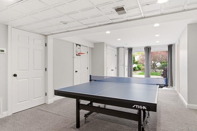 Welcome to this exceptional luxury residence in East Setauket - photo 33
