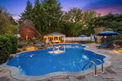 Welcome to this exceptional luxury residence in East Setauket - photo 39