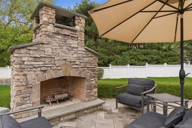 Welcome to this exceptional luxury residence in East Setauket - photo 43