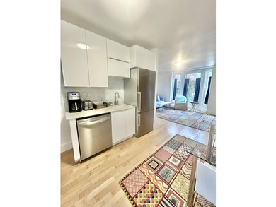 Experience effortless city living in the heart of Portland's - photo 6