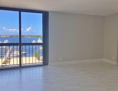 Beautiful 2BR / 2BA unit features a timeless, cool coastal style - photo 16
