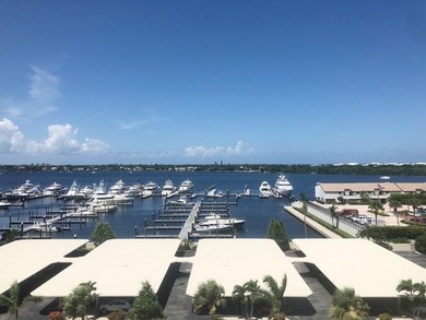 Beautiful 2BR / 2BA unit features a timeless, cool coastal style - photo 17