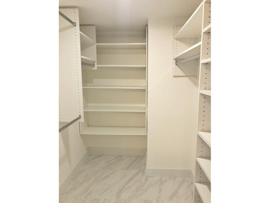 Beautiful 2BR / 2BA unit features a timeless, cool coastal style - photo 21