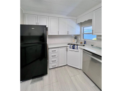 Welcome to your Florida dream home in the highly desirable - photo 23