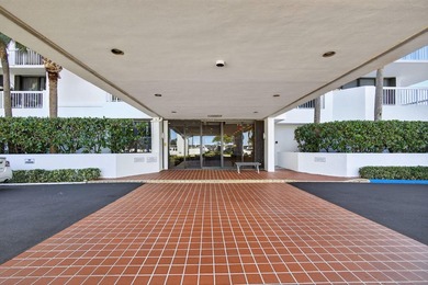 Beautiful 2BR / 2BA unit features a timeless, cool coastal style - photo 33
