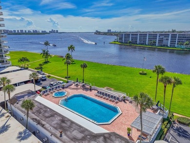 Beautiful 2BR / 2BA unit features a timeless, cool coastal style - photo 44
