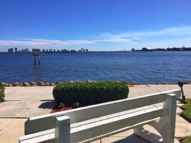 Beautiful 2BR / 2BA unit features a timeless, cool coastal style - photo 45